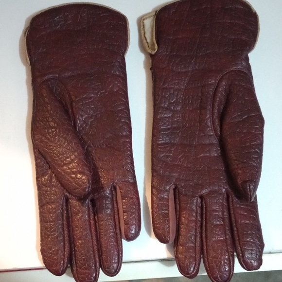 Elegant Horsebit Faux Brown Leather Gloves - Picture 2 of 3